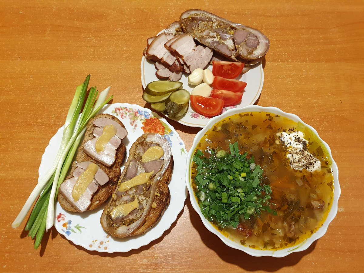 J0hn_3Volta's tweet image. раз пост про ремонт телефона хорошо пошёл расскажу здесь что я ещё обожаю готовить простые блюда из доступных продуктов вдруг кому интересно

посмотреть можно по хештегам

#едадлянищих 
#comfortfood 

ещё я кормлю белочек в парке и плохо играю в шахматы на #chesscom