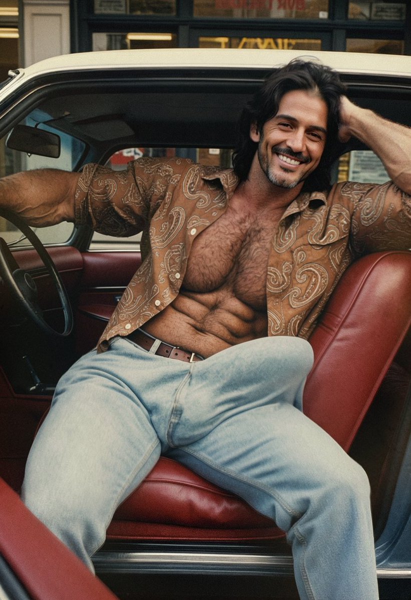moremuscleyas's tweet photo. Wanna go for a ride? https://t.co/D2ZYX2cj89