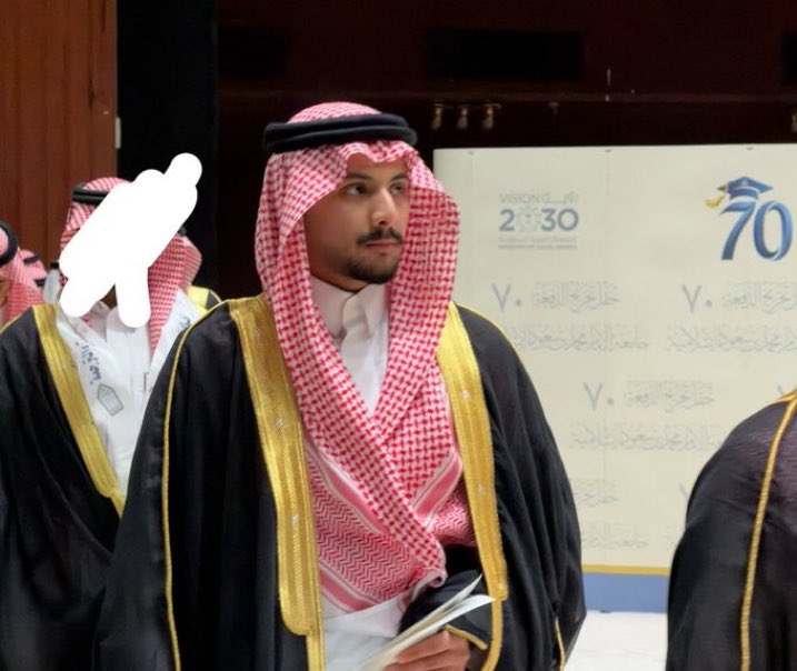 Abu Majed . tweet media