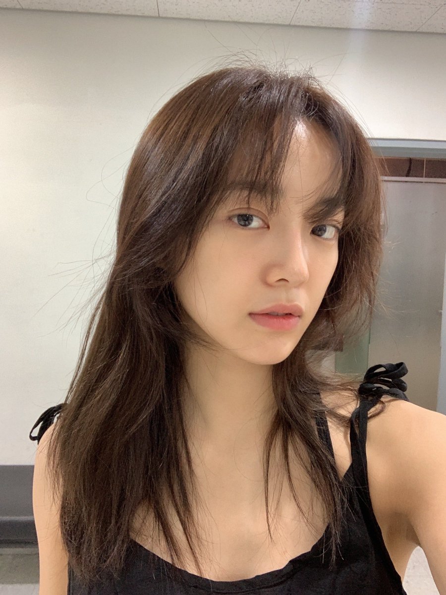 hourly sejeong tweet media