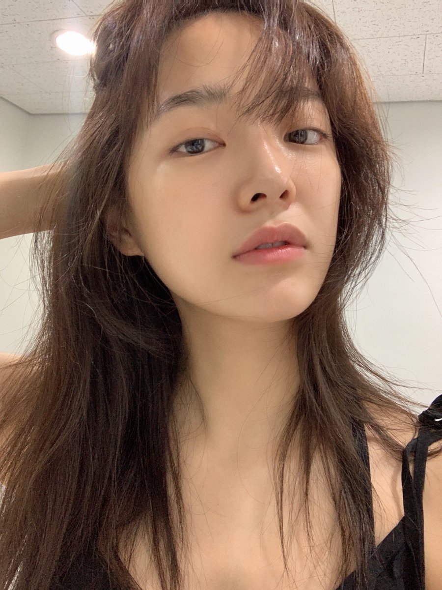 hourly sejeong tweet media