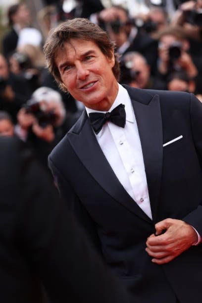 Tom cruise tweet media