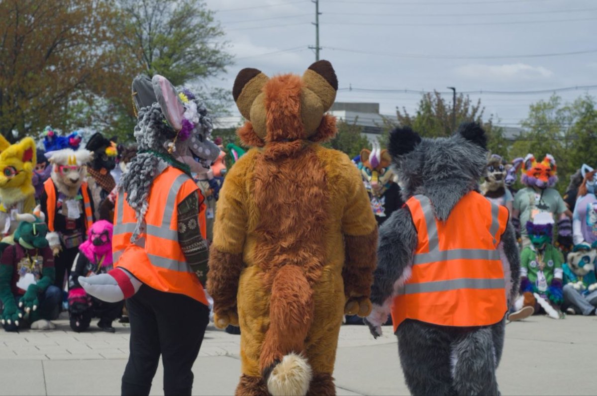 Tommy: So what's the plan?
Paw: I'm... Not sure, I didn't think we'd get this far..."

Help us improve with your feedback! And thank you once again for stopping by at The Bigger One: Pawkway, this year!

forms.gle/tK1U71Y1sPuzN9…