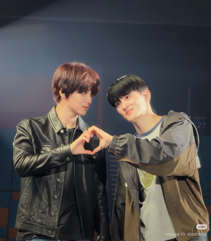 sue⁷ #imissmark tweet media