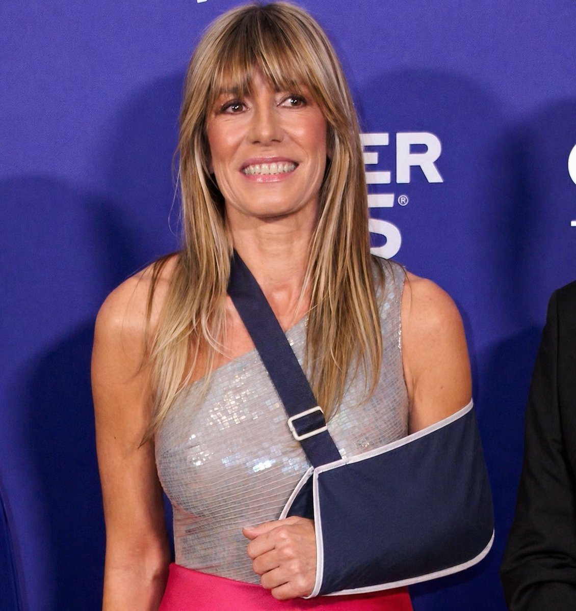 Begoña Gómez con cabestrillo, en 3, 2, 1…