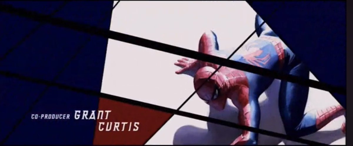 Pochl0st's tweet photo. @DiscussingFilm It's not "inspired" by costumes. It is mainly directly taken from the illustrations of Alex Ross in the credits of the beginning of Spider-Man 2 . https://t.co/kfCbziqyFd