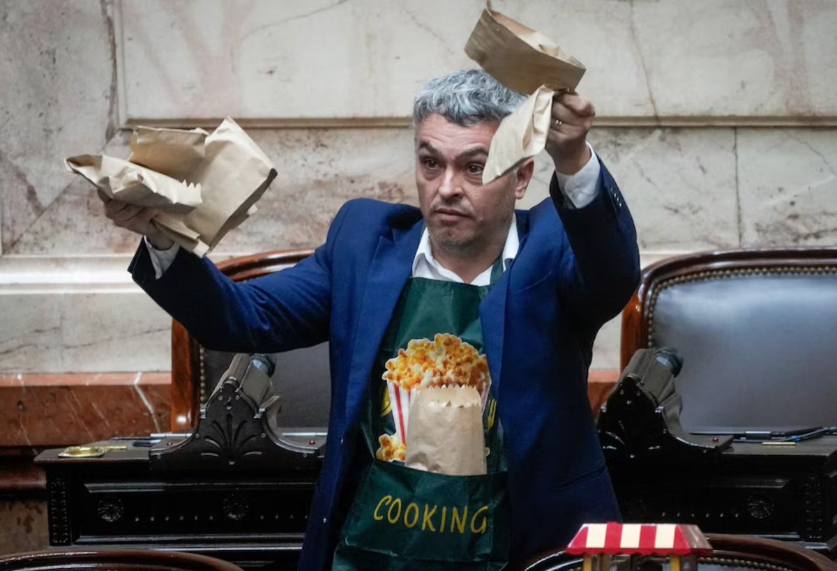 El Ojo Del Poder tweet media