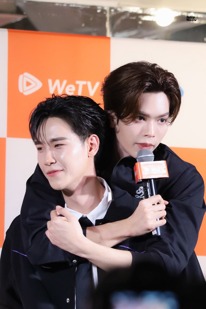 ขี่หลังเพื่อน                                  ขี่หลังแฟน

เข้าใจได้คับ เข้าใจได้ 🙂‍↕️

MRS X WETV LIVE   
#WeTVxMyRomanceScammerLIVE
#markjrtn