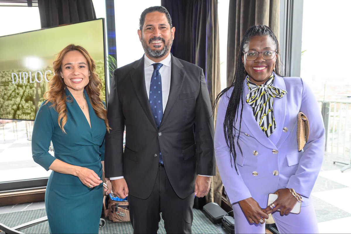 Antonio José Gómez Peña 🇩🇴 tweet media