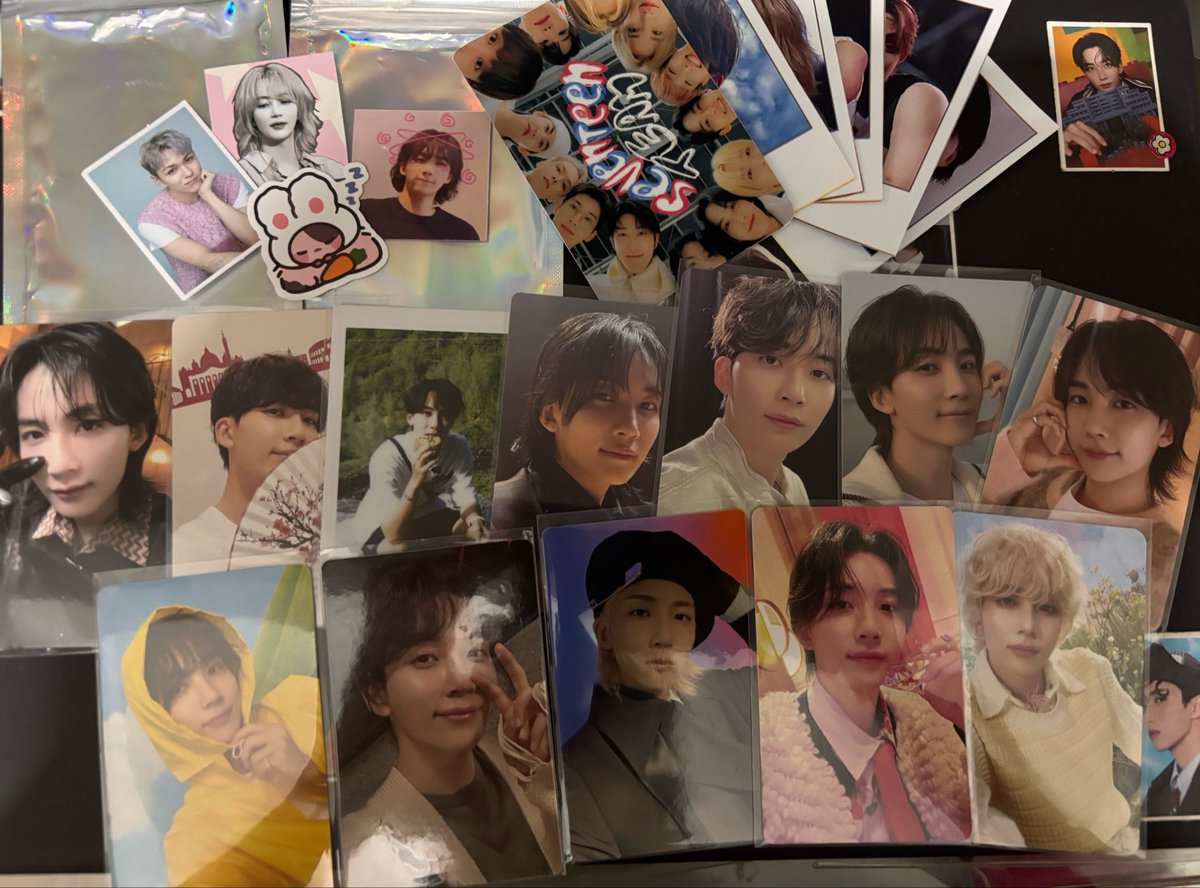haniejjong's tweet photo. Eu agradeço a @bootifulhoshi por me vender esses cards do jeonghan badalados, veio bem embalado e recebi brindes maravilhosos, obrigada ☺️ https://t.co/bHEn7h77mq