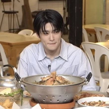 ᴘɪᴄʜᴀ tweet media