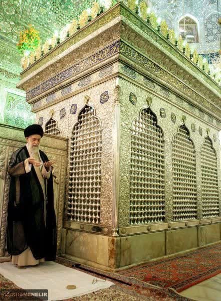 گفتی ســـــه جاست وعدۀ ما
‌    من که تا کنون صدجاشمرده‌ام
          که به دادم رسیـــــده‌ای ...
#ایران_رضا_جان 
#ایران_امام_رضا