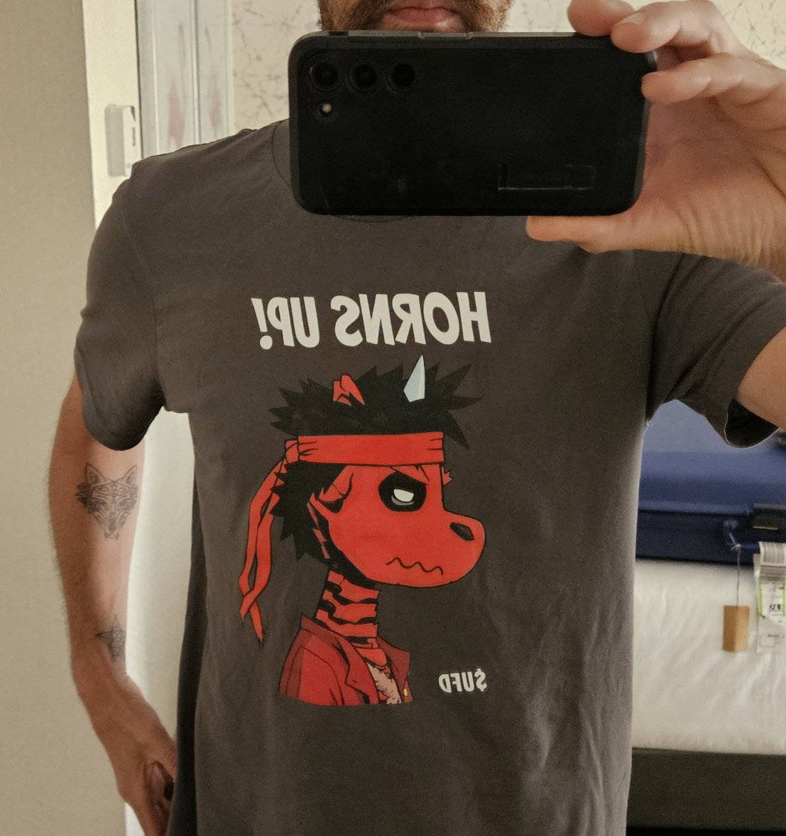 Olliecan004200's tweet image. Rocking my pfp @DUSTERGANGYO custom Shirt today in las vegas!

Horns up $UFD

#NFTs