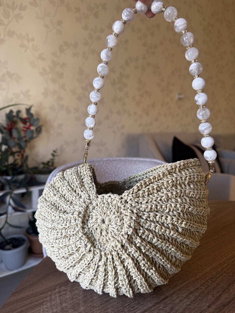 ilknolannur's tweet image. Deniz kabuğu çantam 👌👌 #handmade
