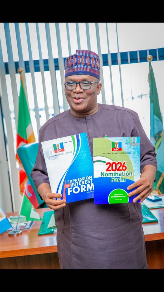 CHIN GIGANTE tweet media