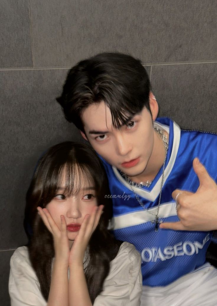 한빈, 성. tweet media