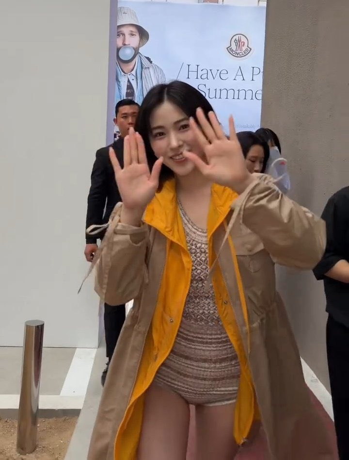 prose🪼 / motto🐝 tweet media