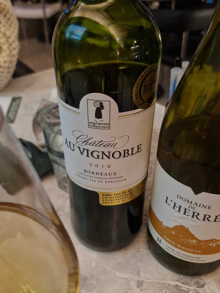 pu__ppi's tweet photo. 🍷🍽❤️‍🔥 https://t.co/AnADhzvTuP