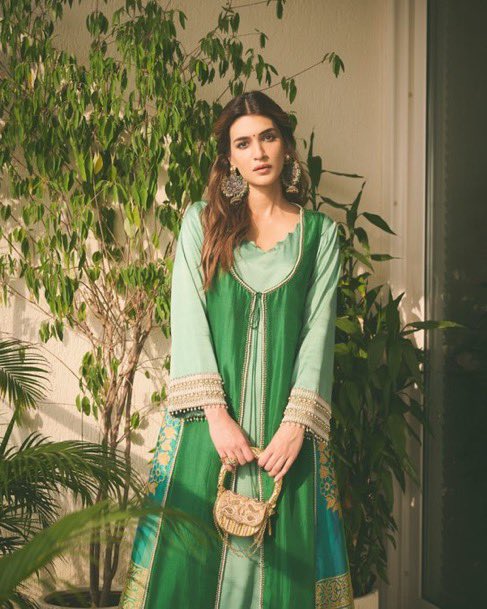 muthalbo's tweet image. Kriti Sanon  #KritiSanon