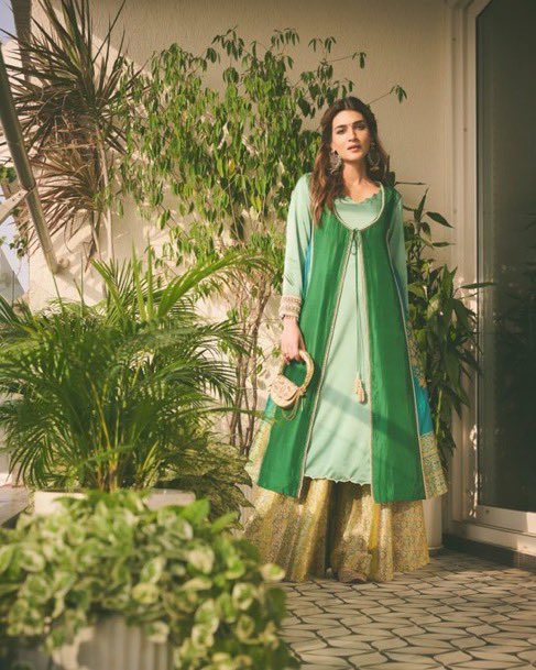 muthalbo's tweet image. Kriti Sanon  #KritiSanon