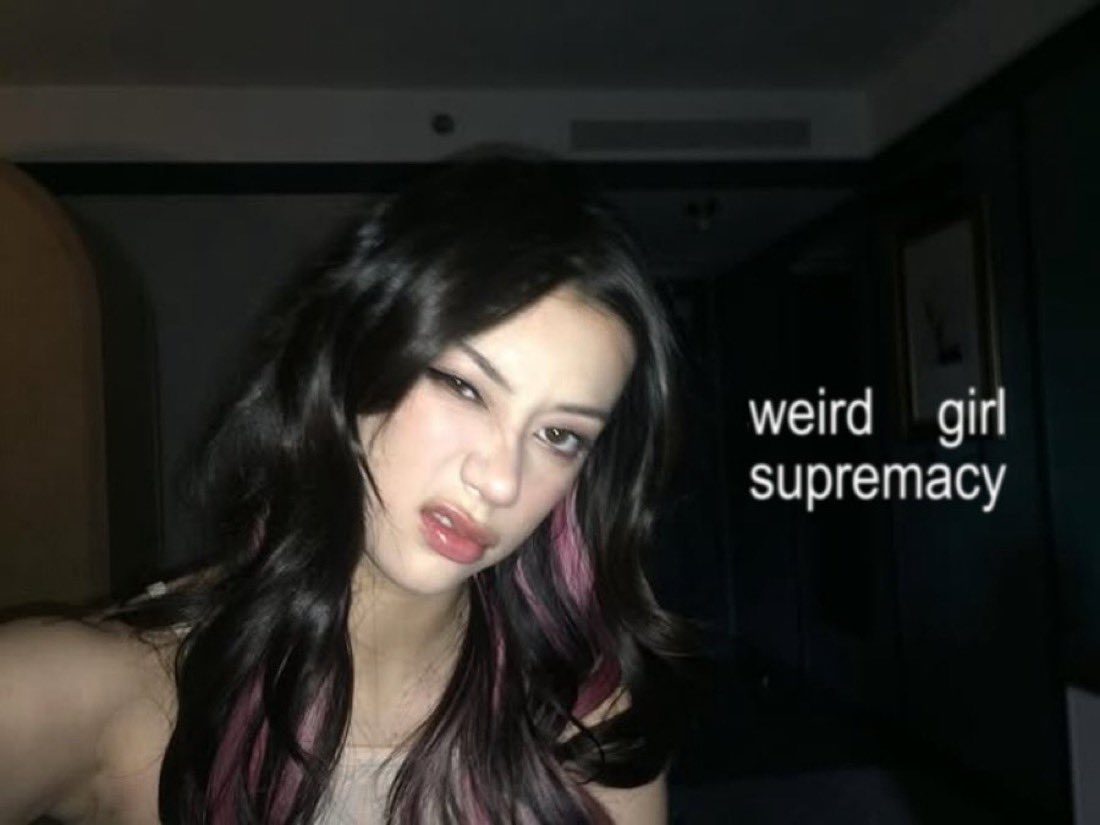 gaby tweet media