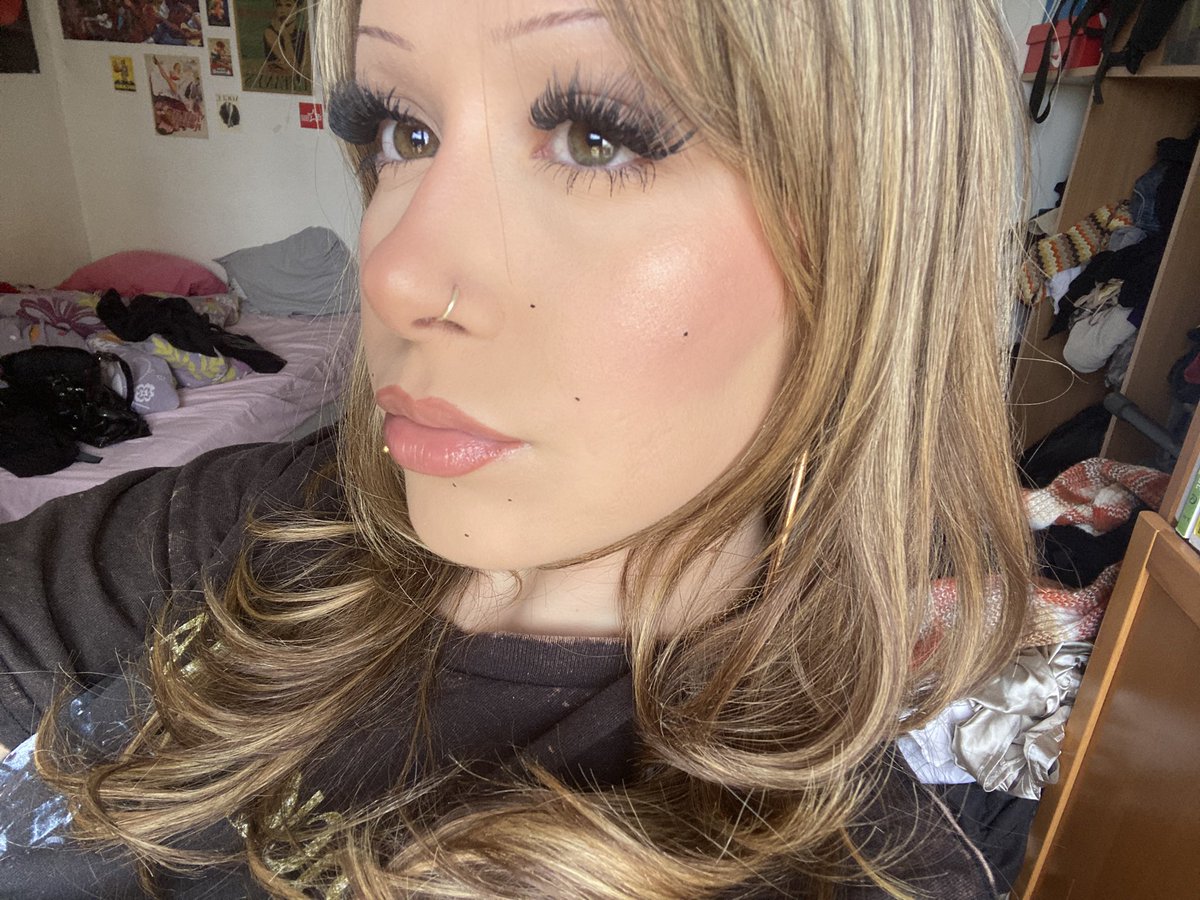 ✡︎ ☭ tweet media