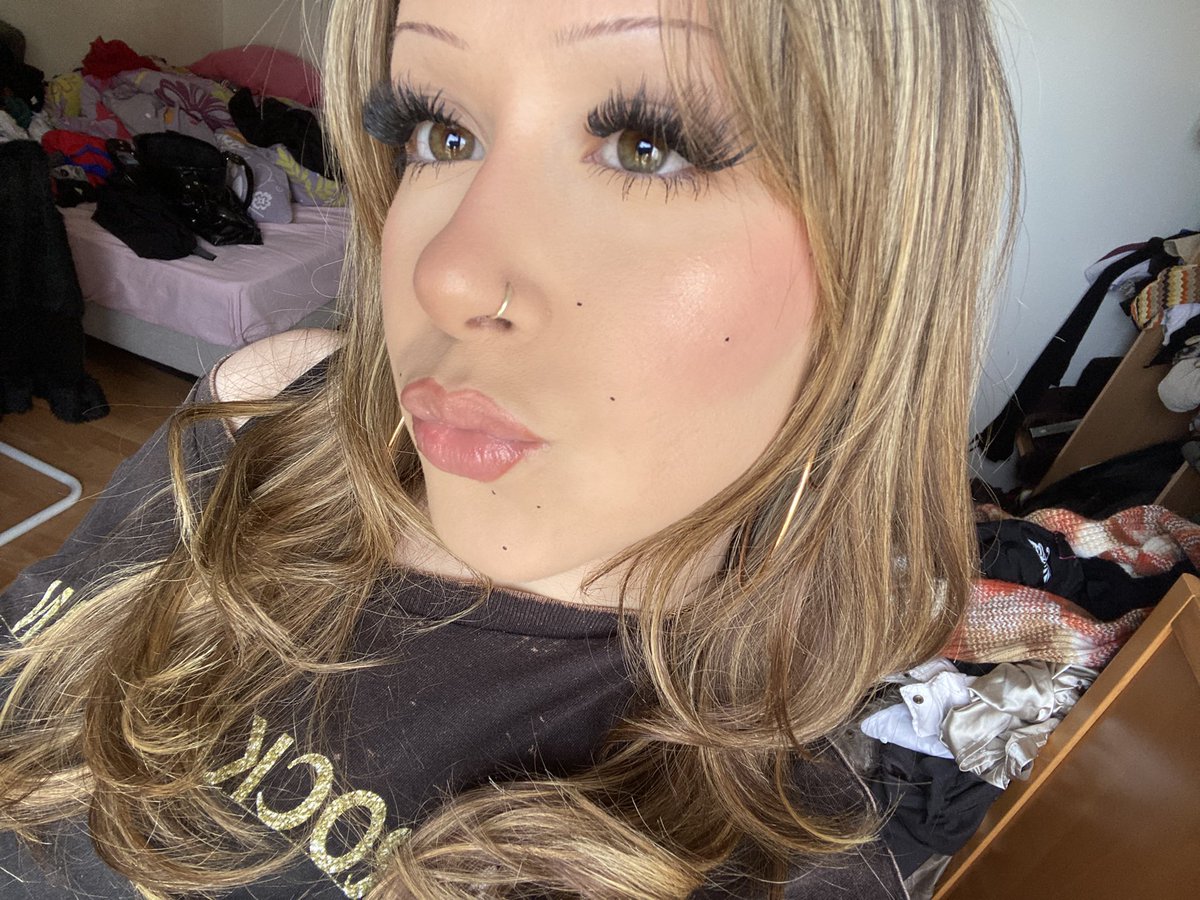 ✡︎ ☭ tweet media