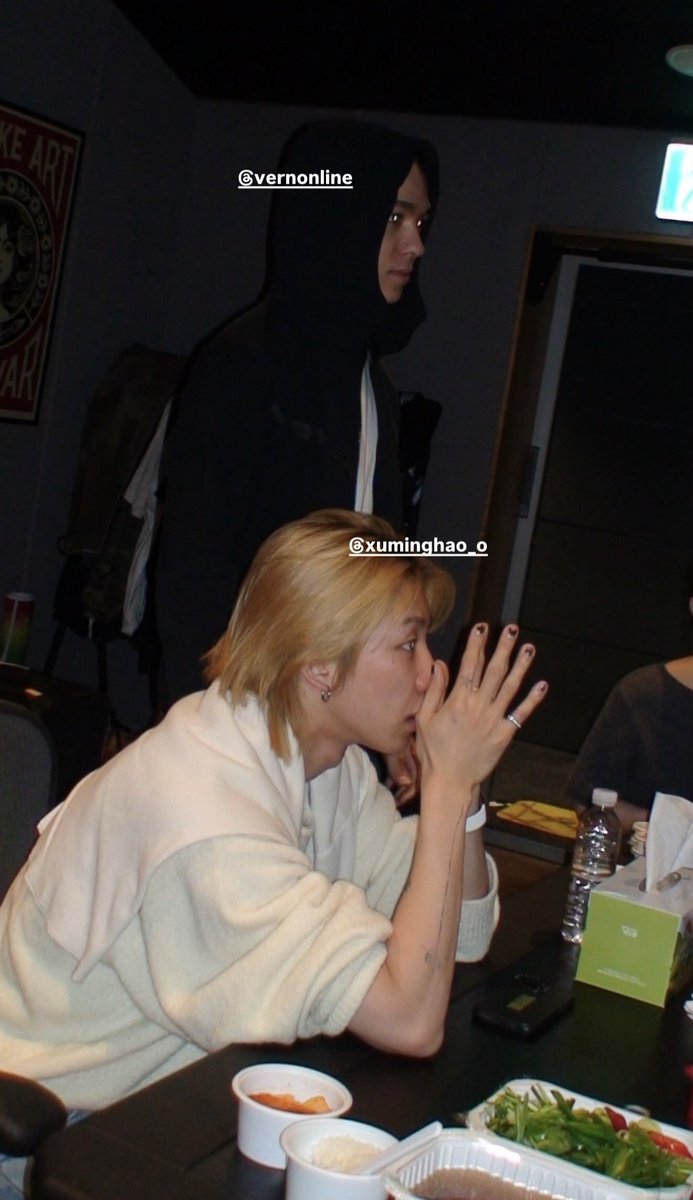 𝑿𝒖 tweet media