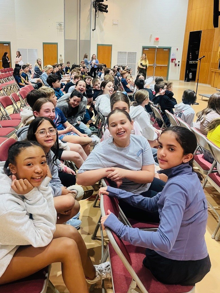 WPSSicomac's tweet photo. Thank you, Eisenhower Middle School, for welcoming us today! https://t.co/Hz1gCHYqtN