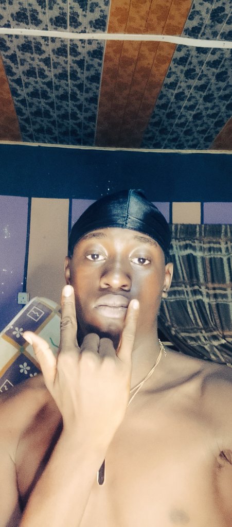 Luxghost tweet media