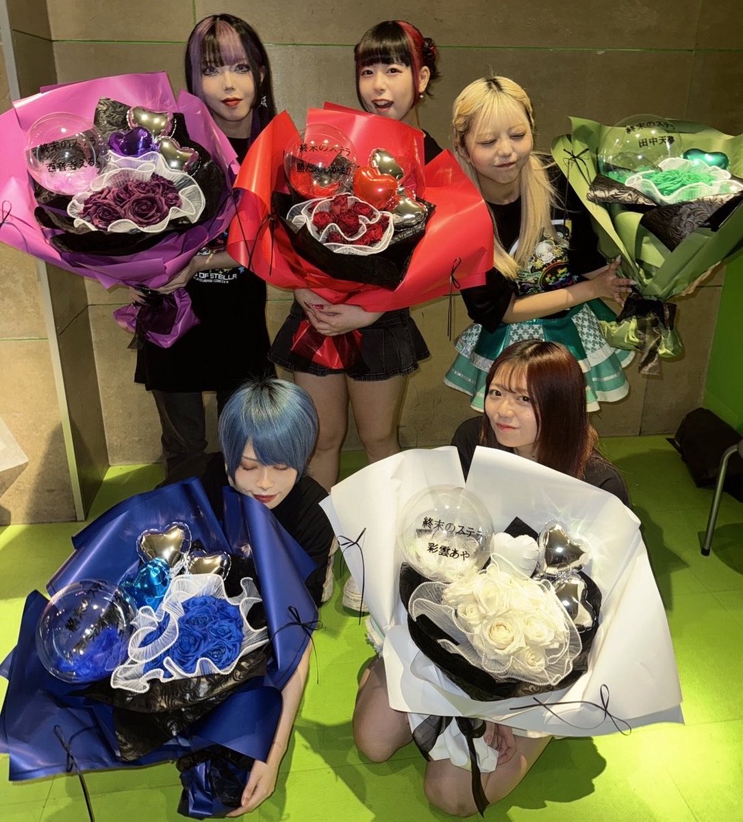 改めまして

4/23 終末のステラ 5周年を迎えました㊗️⭐️

メンバー5人、誰1人欠けることなくここまで来られたのは日頃から応援してくださる皆様のおかげです。いつも終末のステラを応援して下さり、本当にありがとうございます！