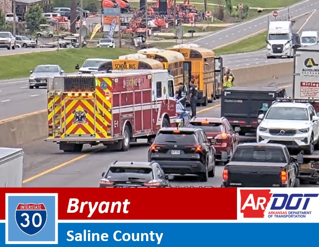 IDriveArkansas's tweet image. Saline Co: (UPDATE) I-30 EB left lane/shoulder remain blocked due to a traffic incident involving 3 school buses (minor injuries) in Bryant (mm 123.8).  Monitor at IDriveArkansas.com.  #artraffic #cnatraffic #arnews

x.com/IDriveArkansas…