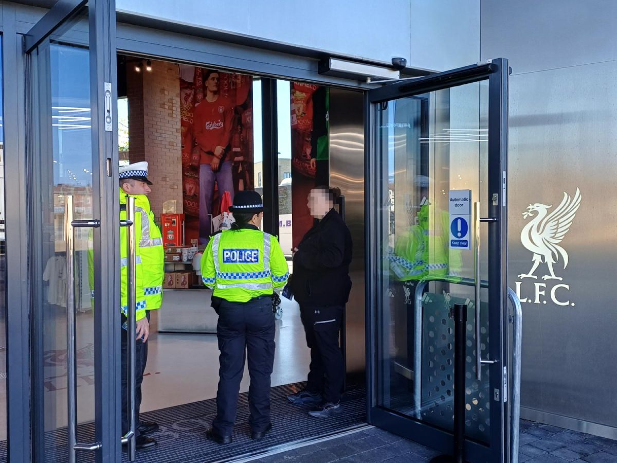 Merseyside Police tweet media