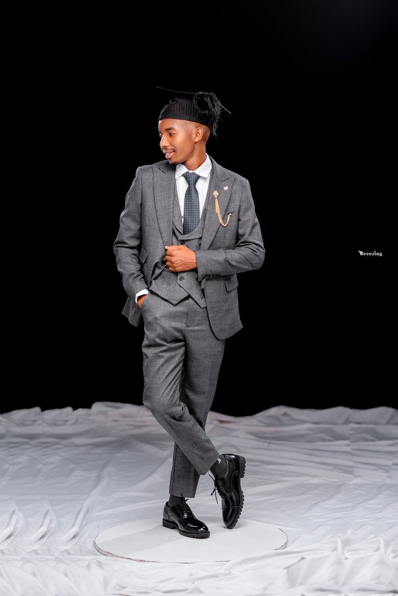 THE LAND SURVEYOR 🦇🇲🇼 tweet media