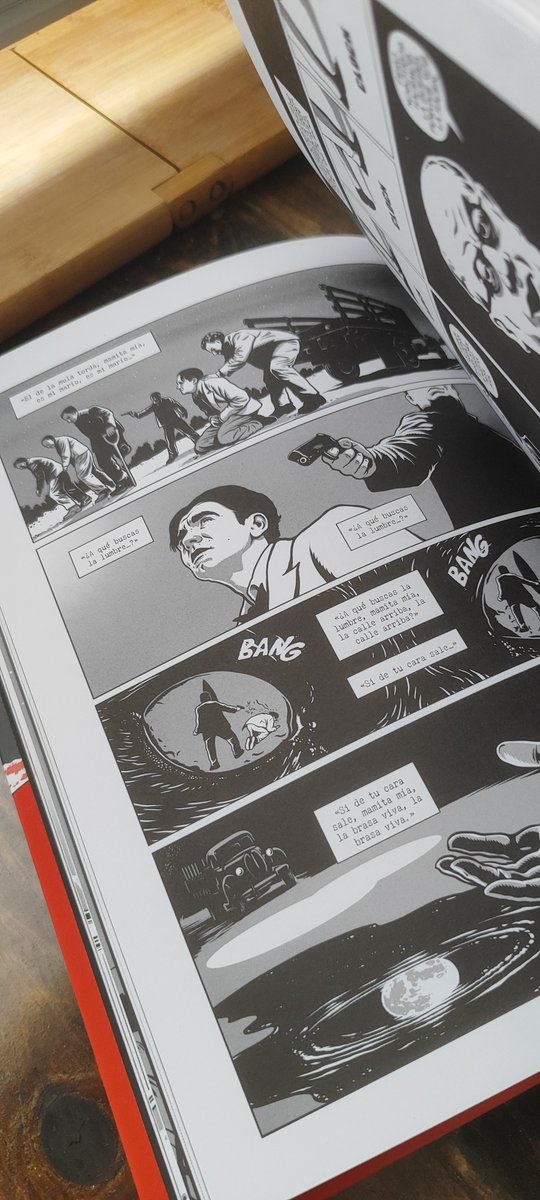 Libros de Historia tweet media