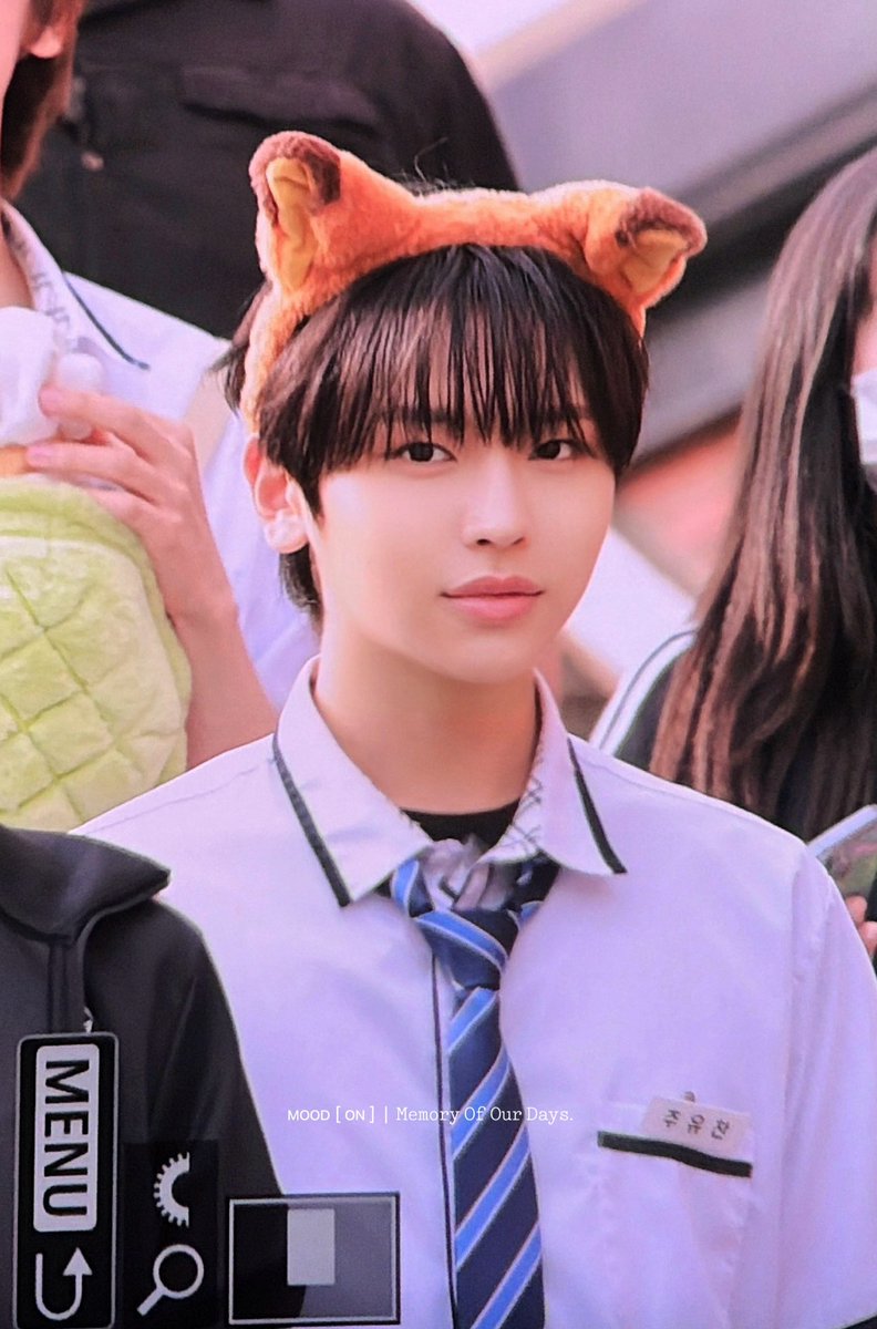 ᴍᴏᴏᴅ ᴏɴ tweet media