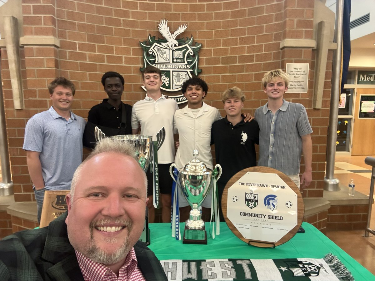 pointy007's tweet photo. “We can’t become what we need to be by remaining what we are.”

Grateful to be able to celebrate these Seniors for a moment last night before Post Season play begins. Excited to see how they continue to grow in life. Ballers on and off the field!

#seniors #soccer https://t.co/CWifDgL1FK
