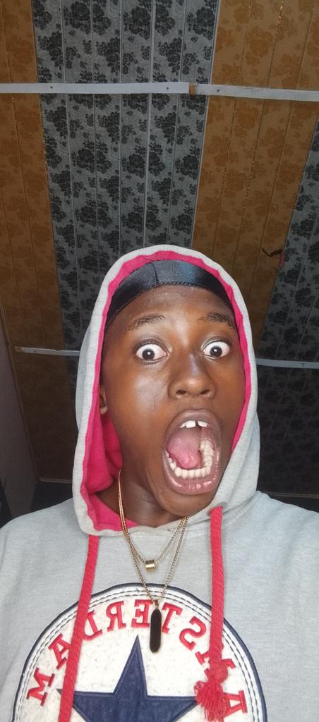 Luxghost tweet media