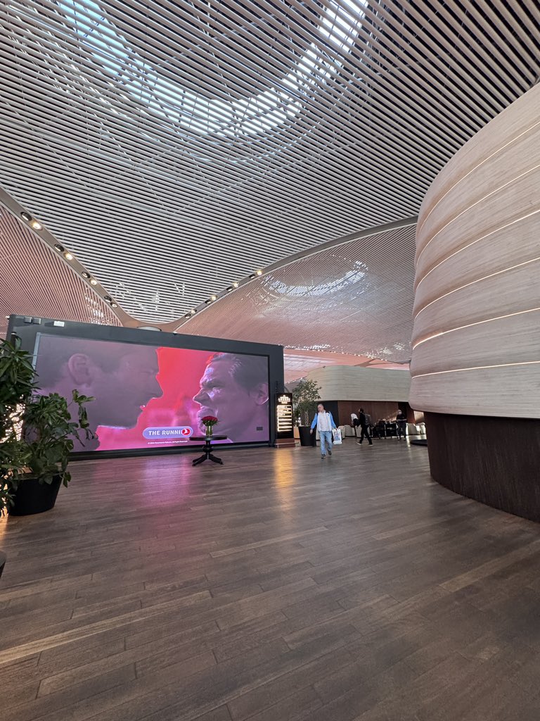 ginnynatnicha tweet media