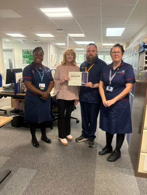 TraffordLCO's tweet photo. Congratulations to our amazing teams! 🏆 

We are incredibly proud to present Patient Experience Week certificates to the Discharge to Assess and Crisis Response Teams in Trafford Local Care Organisation 🧡👏

#PatientExperienceWeek #PXWeek2026 #SafeCareIsKindCare #WeAreCommunity https://t.co/kDfNGg8CNO