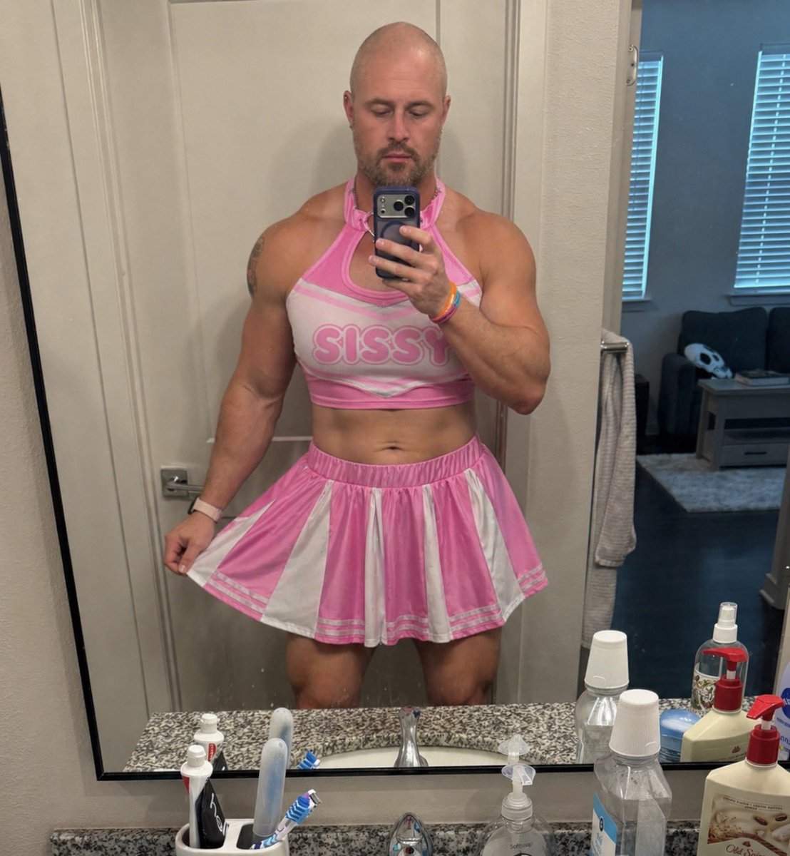 Byron Cole tweet media