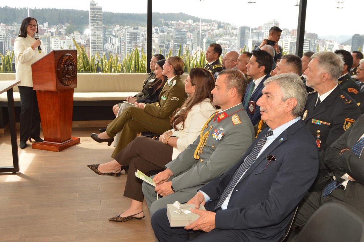 Carabineros Internacional tweet media