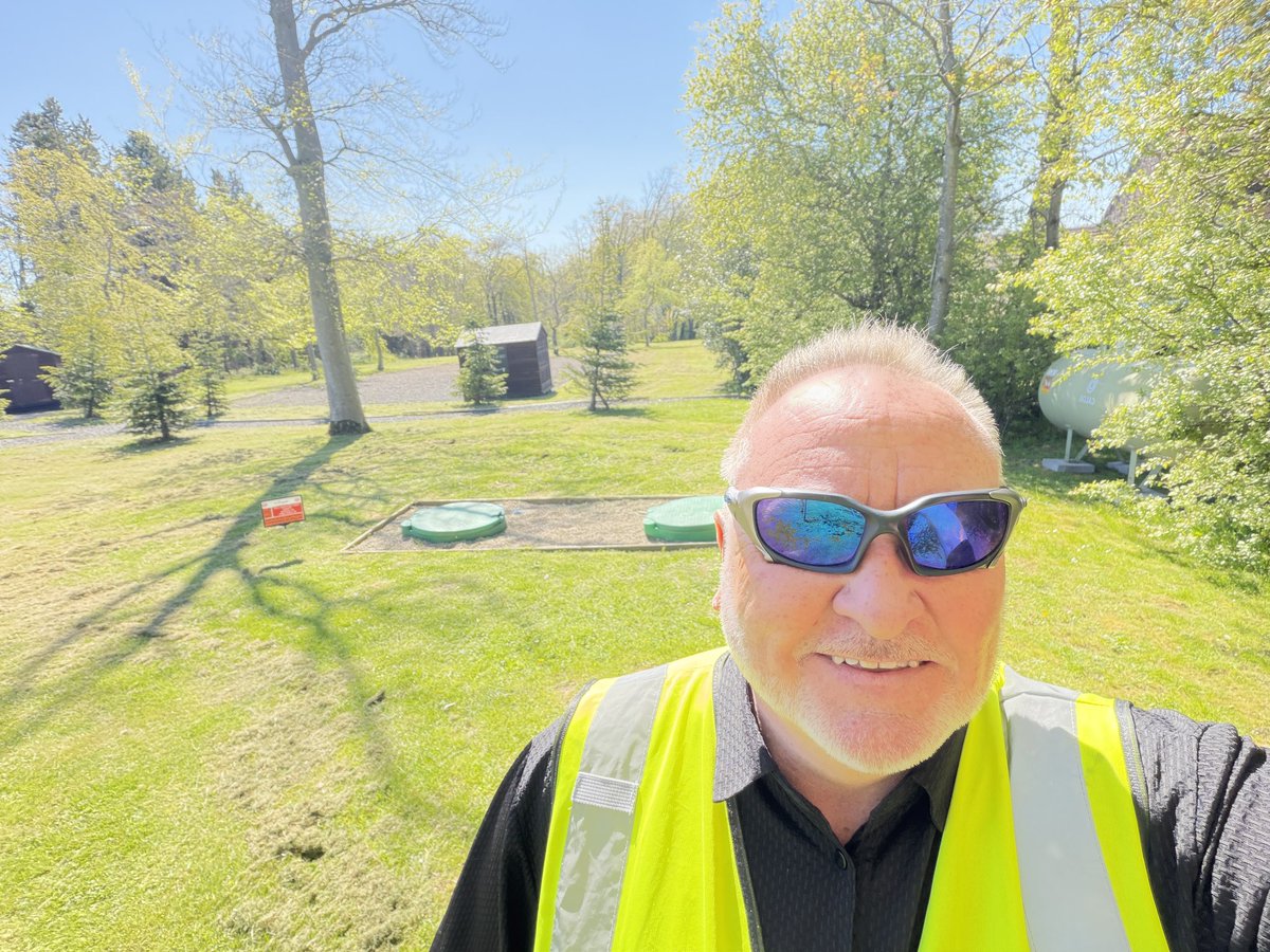 SimplyLpg's tweet photo. Working at the sharp end in the glorious spring sunshine is an absolute joy

Met my senior engineer Chris from PVS on site today as we made some upgrades on a hotel site that is creating a new wedding chapel facility.
Love a day out at the sharp end and even better when it’s ☀️☀️ https://t.co/PZnte33LMm