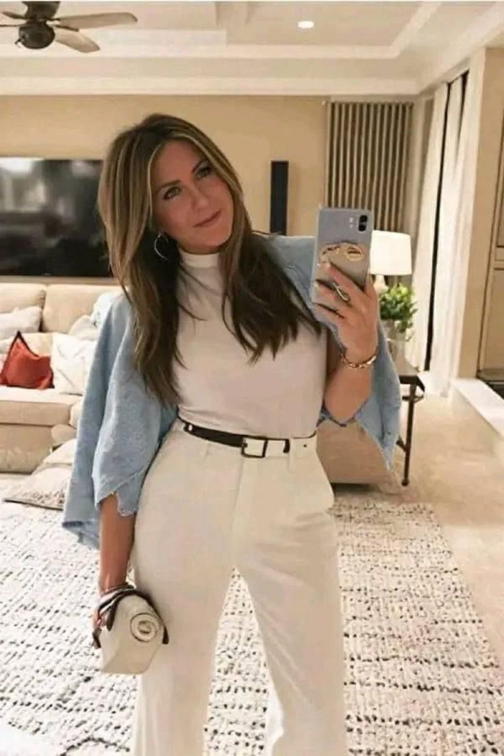 JenniferAniston private tweet media