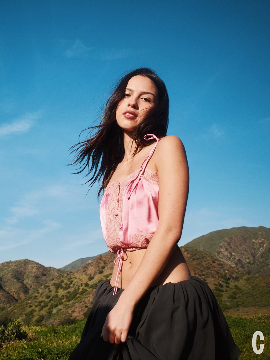 Pop Crave tweet media