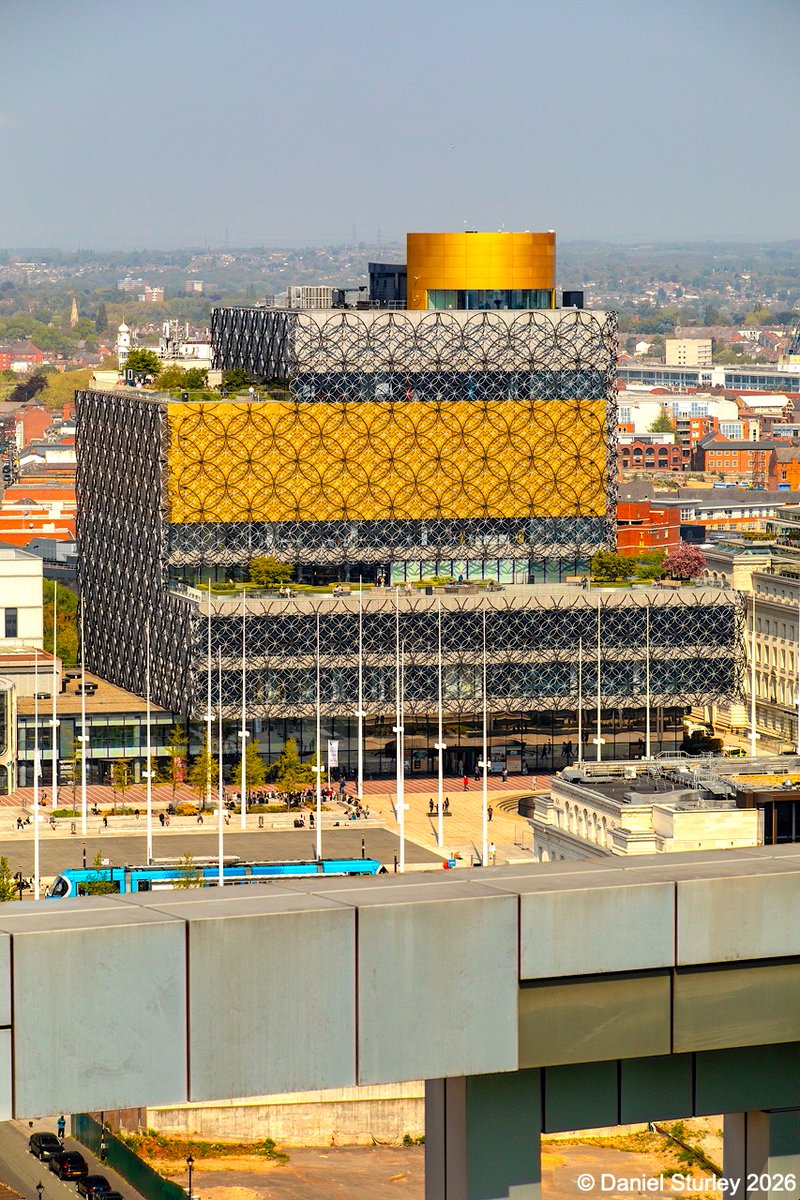Daniel_Sturley's tweet image. #Birmingham UK, 4 views from the Marco Pierre White restaurant atop @thecubebham 😎 
#BirminghamWeAre #Architecture #MuddleEarth 
#AllStyles #AllShapes 
#Photography