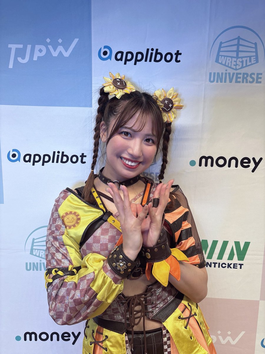 【⭐️⭐️荒井⭐️⭐️】 HIMAWARIになった🌻 完璧やと思ったのに！髪の毛全然足りてなかったぁ