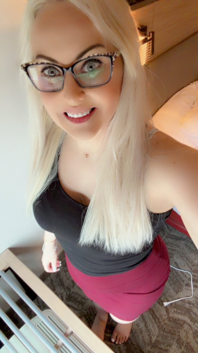 Sophia Rose tweet media