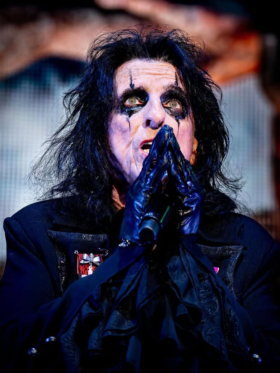 Alice Cooper tweet media