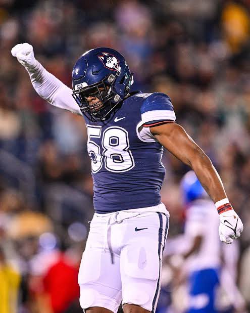 DjRumph's tweet image. God’s plan stands no matter what. Blessed to receive another D1 offer from @uconnfootball #Huskies appreciate you coming to visit. @CoachCandle @Coach_Manalac @BoButtermore 

Nothing he’s written for me can be denied. 

#Graysonfootball @CoachCarswell 

@on3 @Hudl @MaxPreps